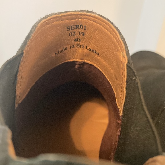 Men’s H by Hudson/Hudson London Chelsea Suede Boots in size 7. - Picture 4 of 8